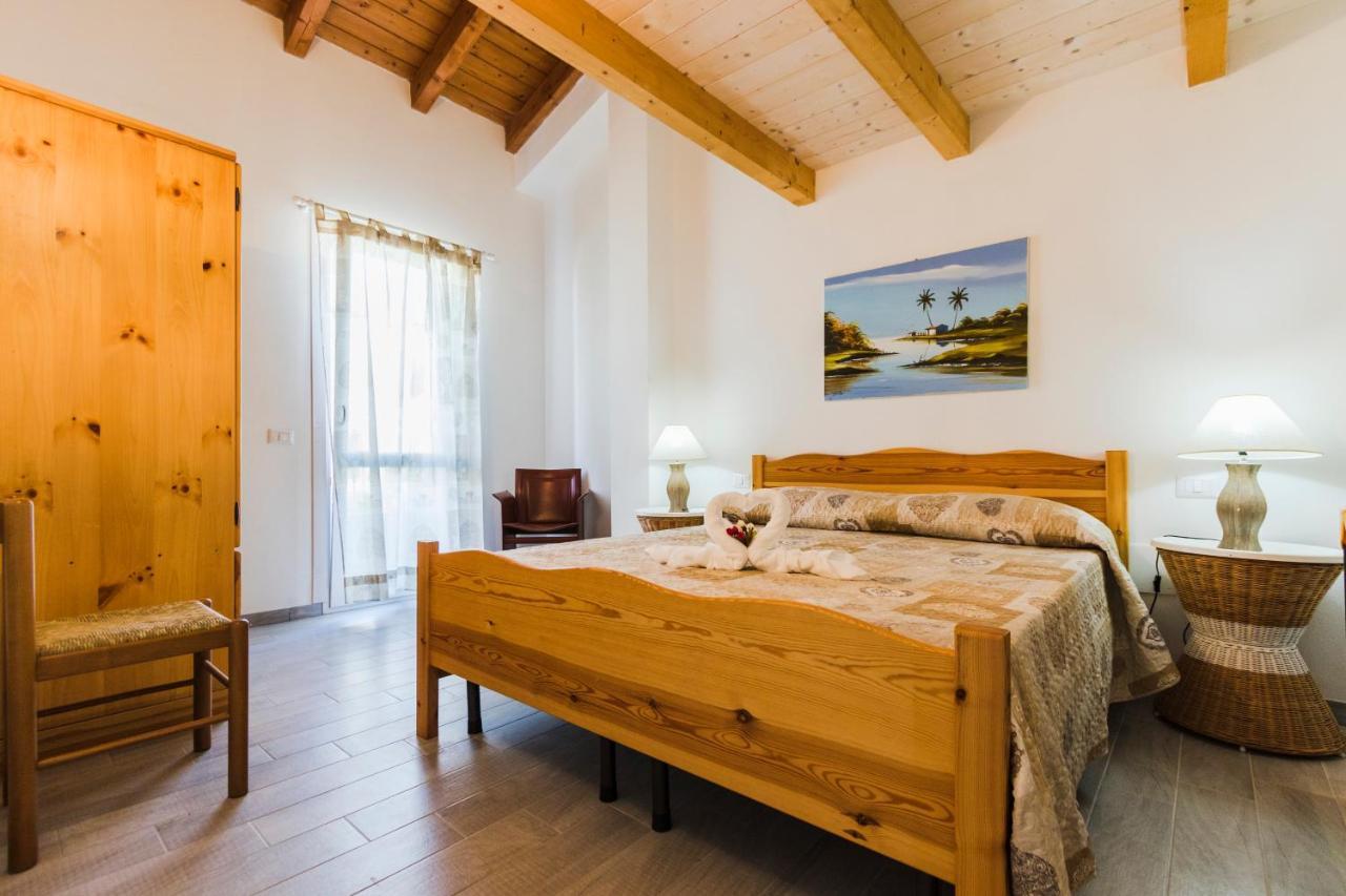Residence Fior Di Sulcis カラゼッタ エクステリア 写真